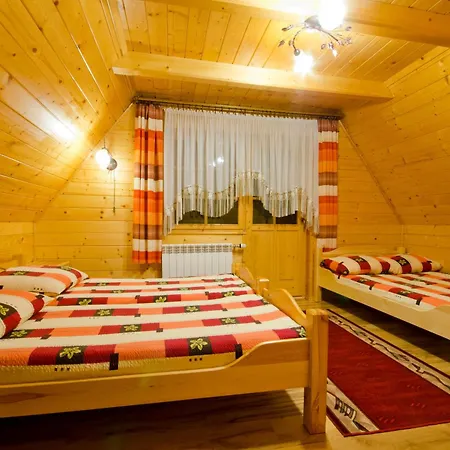 Pod Limba Homestay *